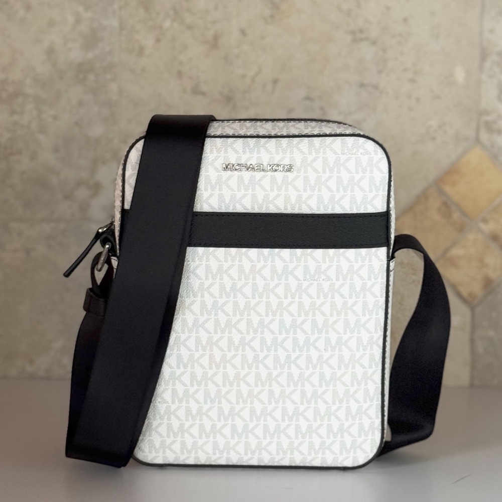 Michael Kors Cooper Crossbody Bag MK Bright White/Black